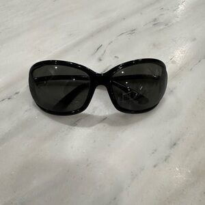 Tom Ford Jennifer Sunglasses - black frame; black lens